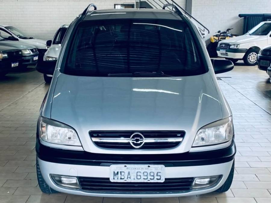 CHEVROLET - ZAFIRA - 2001/2001 - Prata - R$ 19.990,00