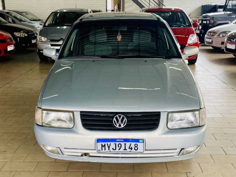 VOLKSWAGEN - SANTANA - 2003/2003 - Prata - R$ 15.990,00