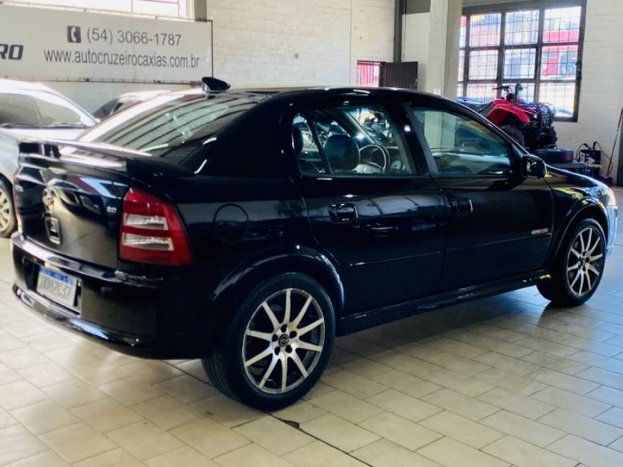CHEVROLET - ASTRA - 2004/2005 - Preta - R$ 29.990,00