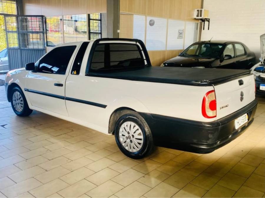 VOLKSWAGEN - SAVEIRO - 2005/2006 - Branca - R$ 25.990,00