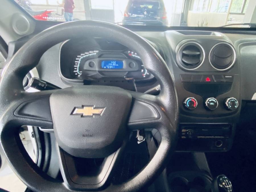 CHEVROLET - MONTANA - 2014/2014 - Branca - R$ 39.990,00