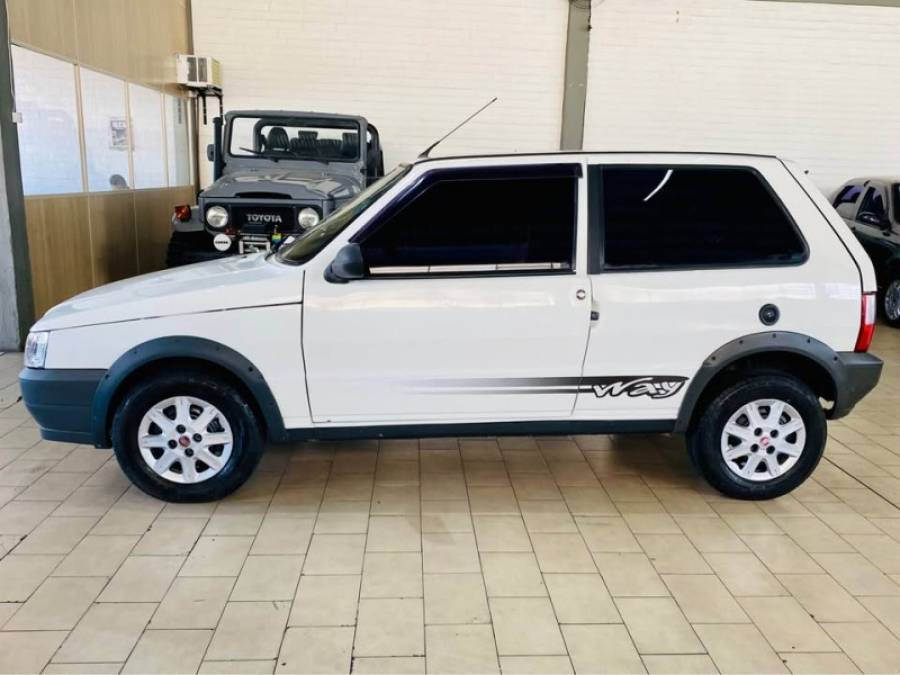 FIAT - UNO - 2012/2012 - Branca - R$ 21.990,00