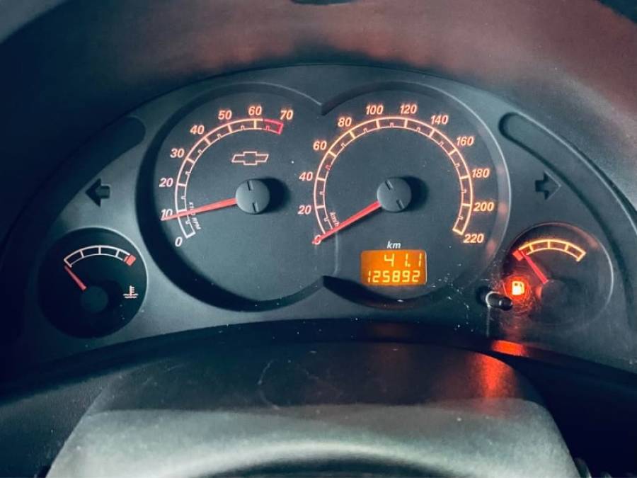 CHEVROLET - CORSA - 2010/2011 - Preta - R$ 28.990,00