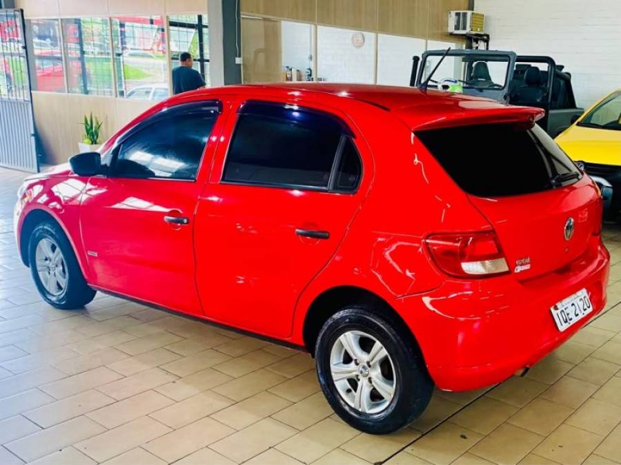 VOLKSWAGEN - GOL - 2010/2010 - Vermelha - R$ 23.990,00