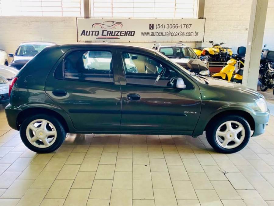 CHEVROLET - CELTA - 2009/2010 - Verde - R$ 18.990,00
