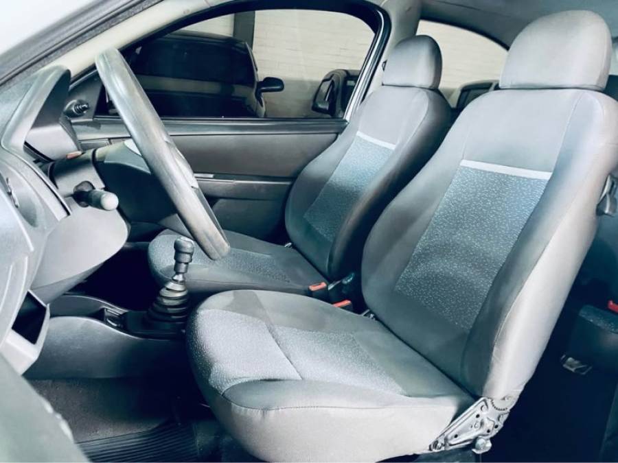 CHEVROLET - CELTA - 2012/2013 - Branca - R$ 24.990,00