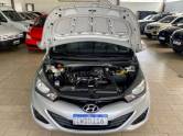 HYUNDAI - HB20S - 2014/2015 - Prata - R$ 46.990,00