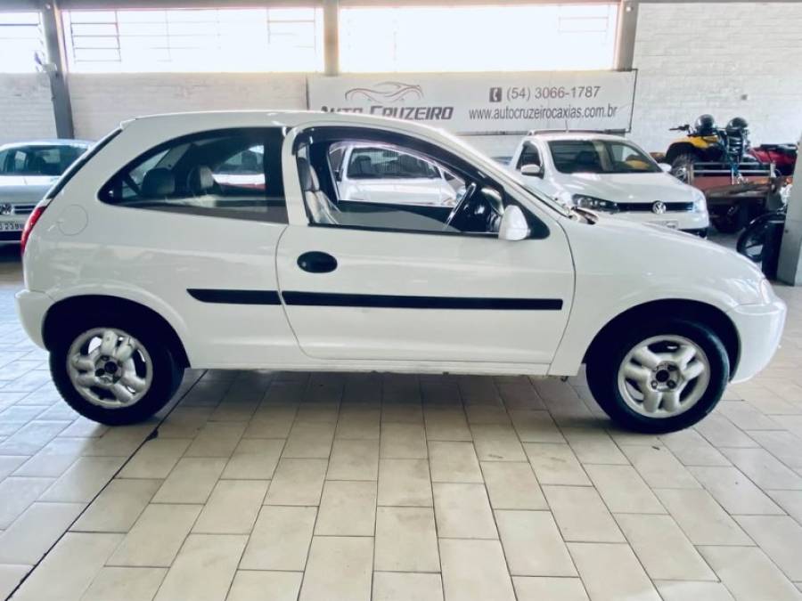 CHEVROLET - CELTA - 2002/2003 - Branca - R$ 12.990,00