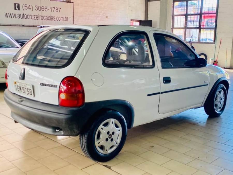 CHEVROLET - CORSA - 1996/1996 - Branca - R$ 10.990,00