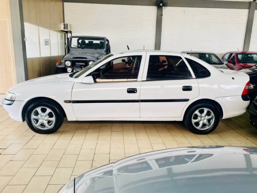 CHEVROLET - VECTRA - 1997/1997 - Cinza - R$ 14.990,00