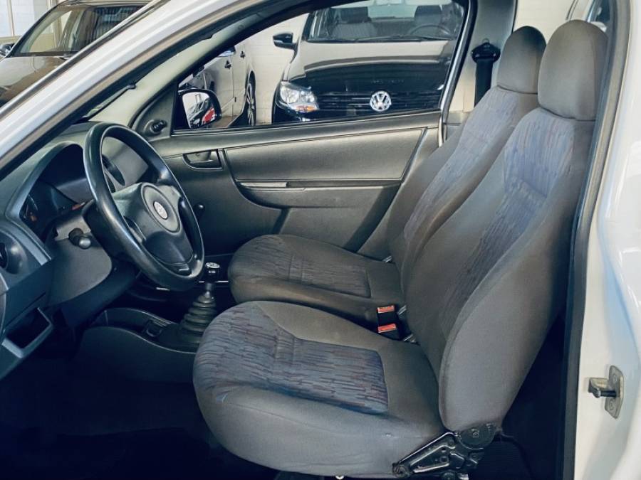 CHEVROLET - CELTA - 2011/2011 - Branca - R$ 25.990,00