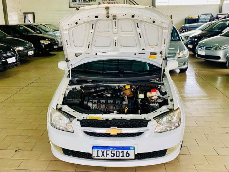 CHEVROLET - CLASSIC - 2015/2016 - Branca - R$ 29.990,00