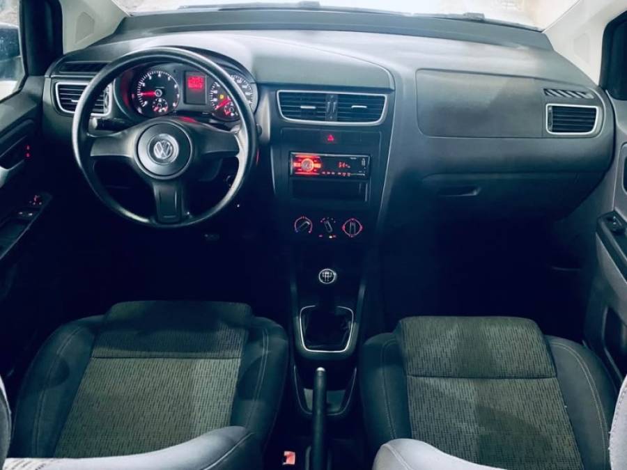 VOLKSWAGEN - FOX - 2013/2013 - Preta - R$ 32.990,00