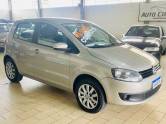 VOLKSWAGEN - FOX - 2014/2014 - Prata - R$ 37.990,00