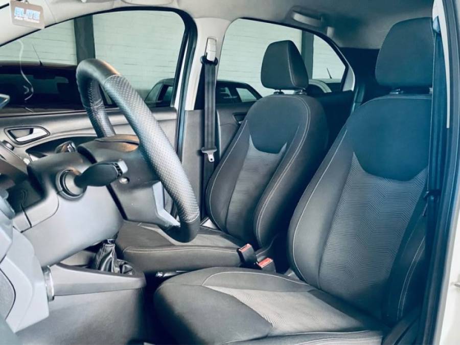 FORD - KA - 2015/2016 - Branca - R$ 39.990,00
