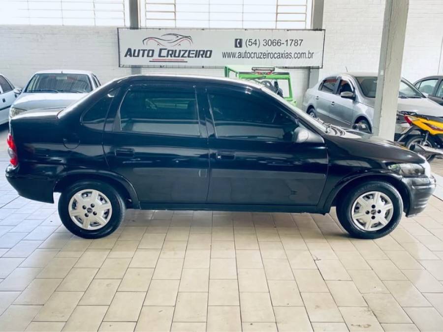 CHEVROLET - CORSA - 1999/1999 - Preta - R$ 12.990,00