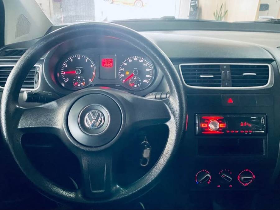 VOLKSWAGEN - FOX - 2013/2013 - Preta - R$ 32.990,00