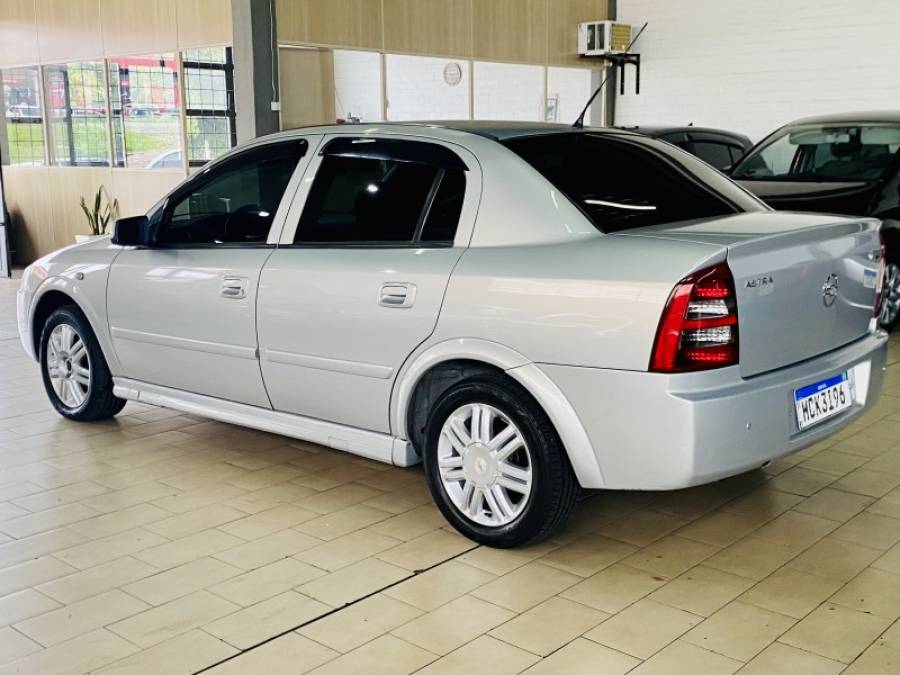 CHEVROLET - ASTRA - 2003/2003 - Prata - R$ 21.990,00