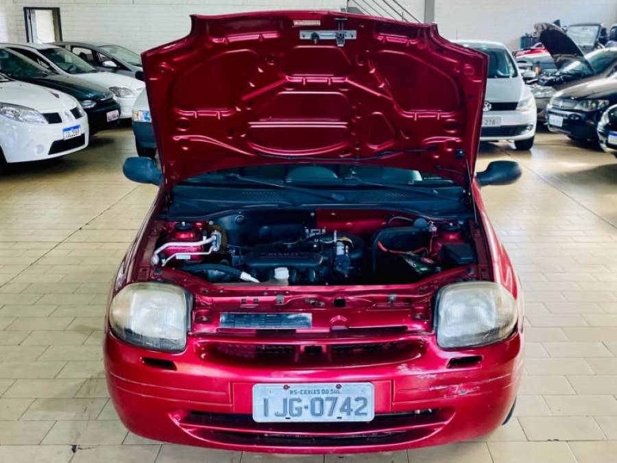 RENAULT - CLIO - 1999/2000 - Vinho - R$ 10.990,00