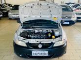 CHEVROLET - CELTA - 2002/2002 - Prata - R$ 13.990,00