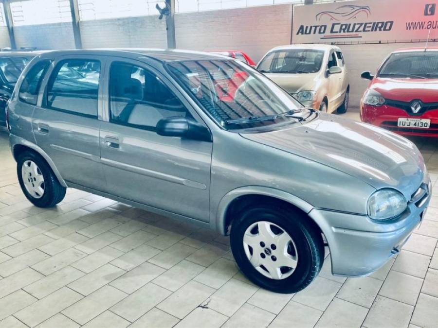 CHEVROLET - CORSA - 1997/1997 - Cinza - R$ 12.990,00