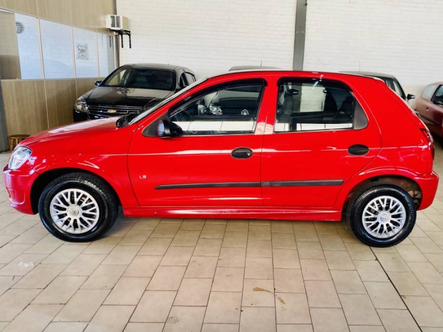 CHEVROLET - CELTA - 2011/2012 - Vermelha - R$ 22.990,00