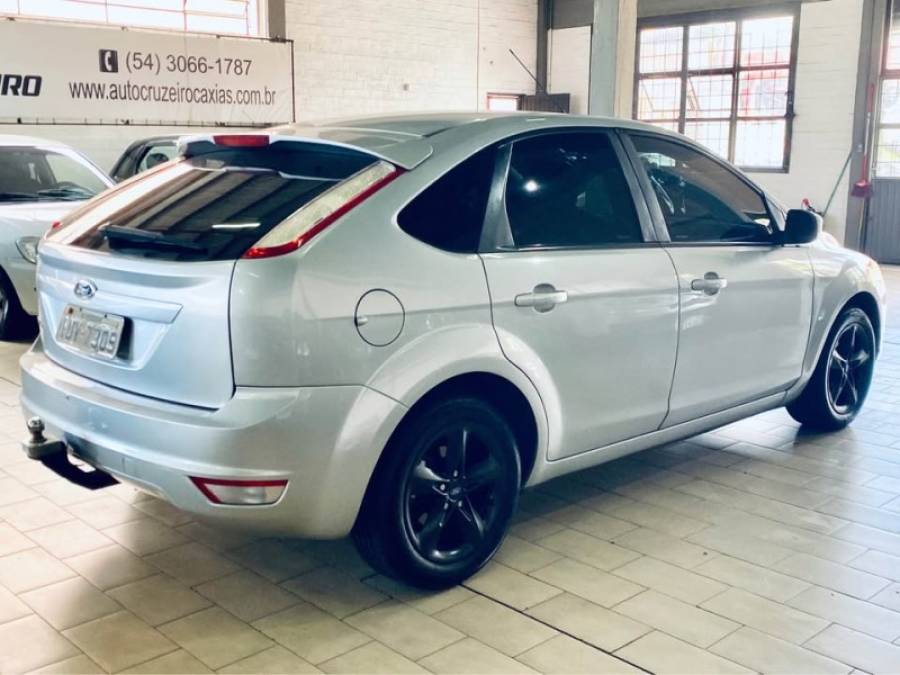 FORD - FOCUS - 2013/2013 - Prata - R$ 41.990,00