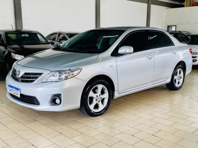 TOYOTA COROLLA 2014