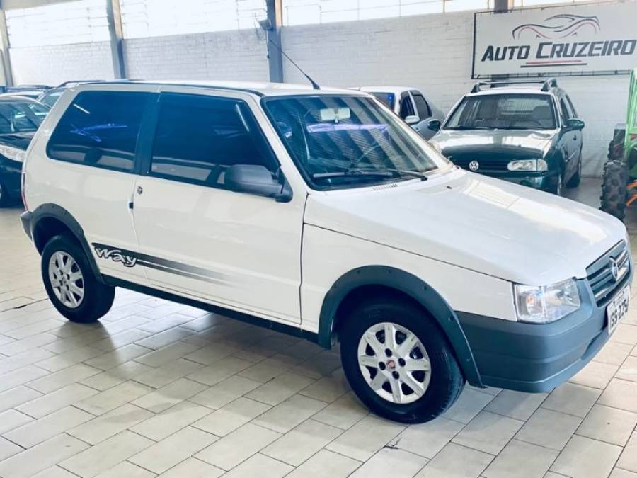 FIAT - UNO - 2012/2012 - Branca - R$ 21.990,00