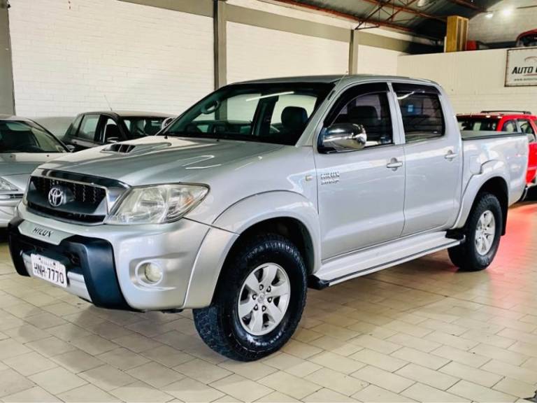 TOYOTA HILUX 2011