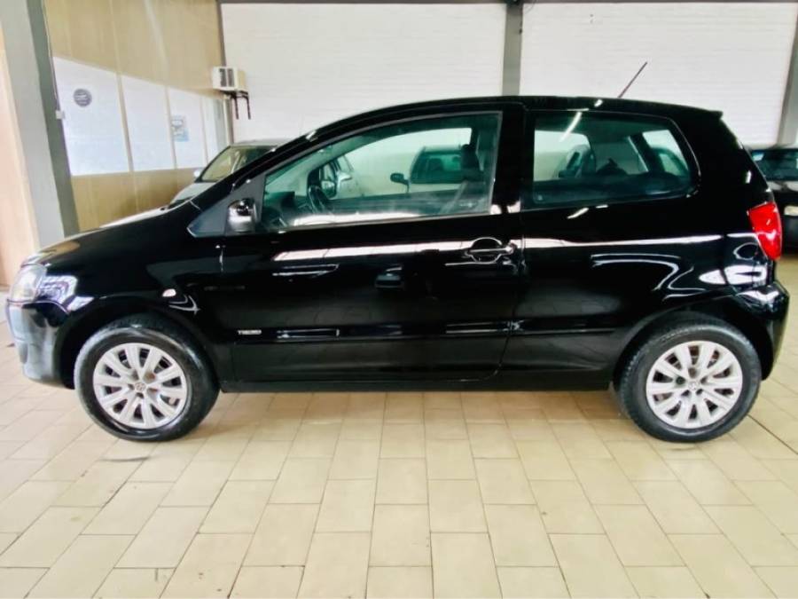 VOLKSWAGEN - FOX - 2013/2013 - Preta - R$ 32.990,00