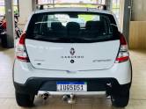RENAULT - SANDERO - 2013/2014 - Branca - R$ 39.990,00