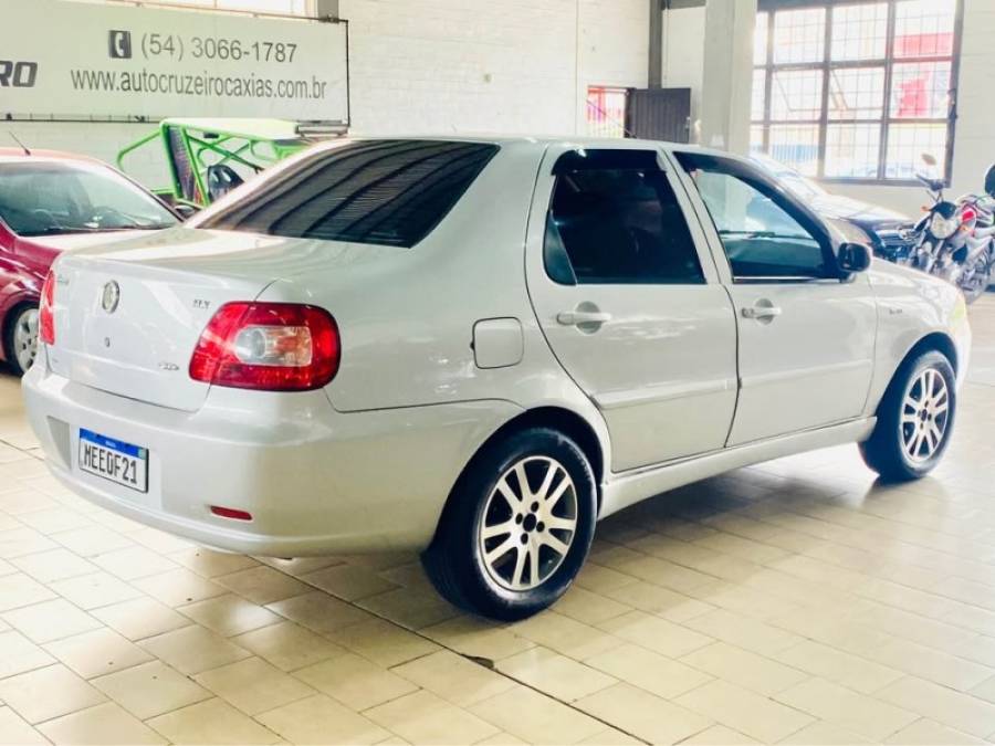 FIAT - SIENA - 2005/2005 - Prata - R$ 21.990,00