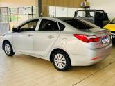 HYUNDAI - HB20S - 2014/2015 - Prata - R$ 46.990,00