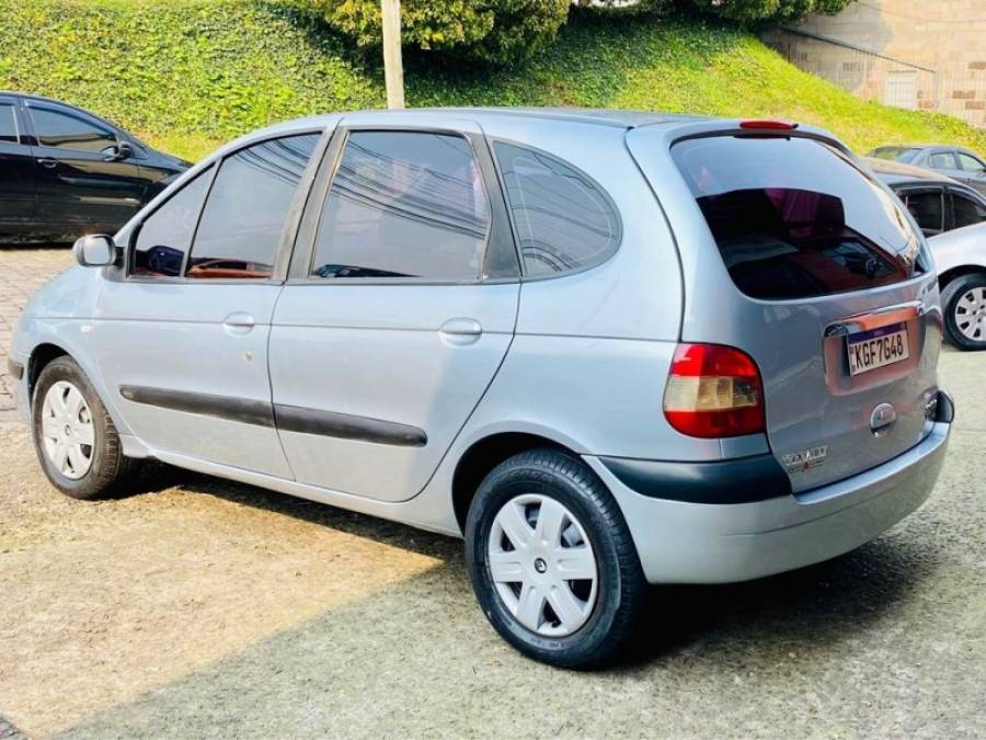 RENAULT - SCÉNIC - 2007/2007 - Prata - R$ 13.800,00