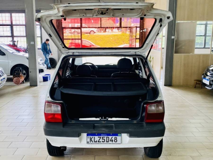 FIAT - UNO - 2008/2009 - Branca - R$ 15.990,00