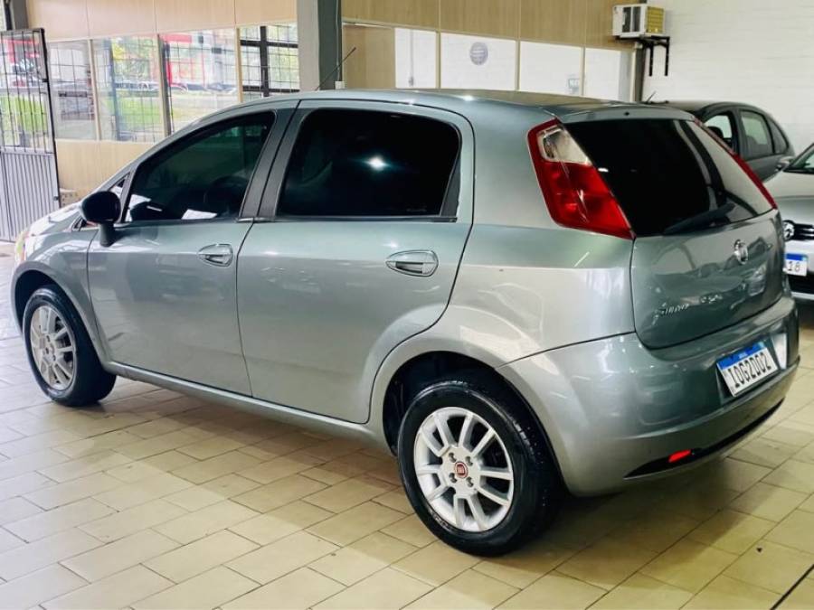 FIAT - PUNTO - 2007/2008 - Cinza - R$ 28.990,00