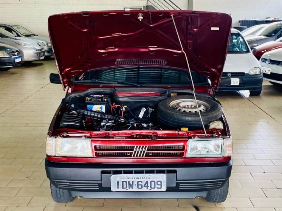 FIAT - UNO - 1995/1996 - Vinho - R$ 10.990,00