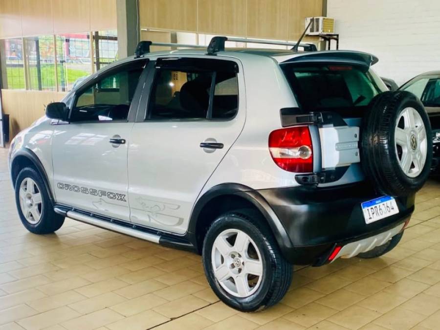 VOLKSWAGEN - CROSSFOX - 2009/2009 - Prata - R$ 29.990,00