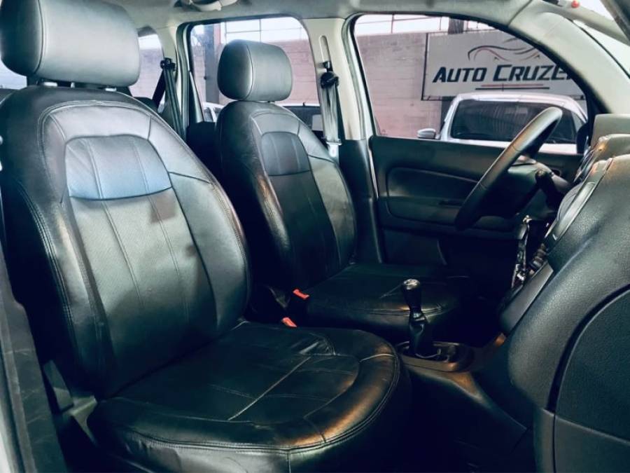 CITROËN - C3 PICASSO - 2011/2012 - Prata - R$ 31.990,00