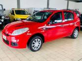 RENAULT - SANDERO - 2011/2012 - Vermelha - R$ 24.990,00