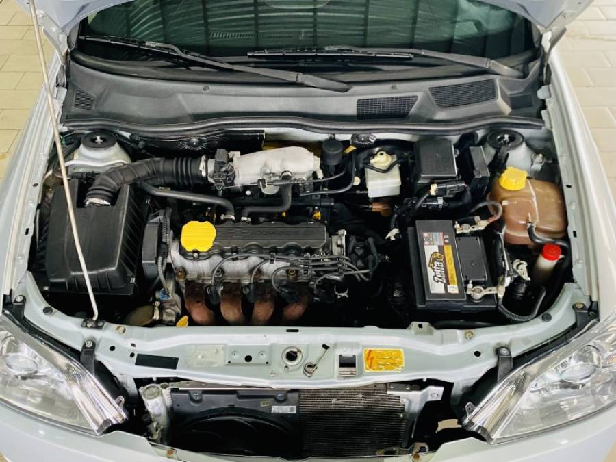 CHEVROLET - ASTRA - 2003/2003 - Prata - R$ 21.990,00