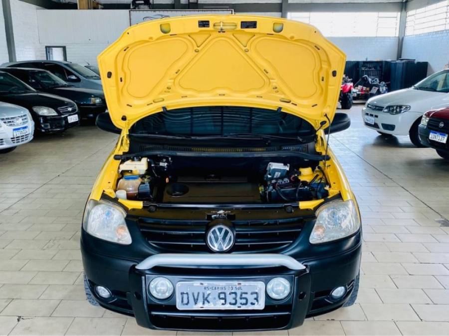 VOLKSWAGEN - CROSSFOX - 2006/2006 - Amarela - R$ 29.990,00