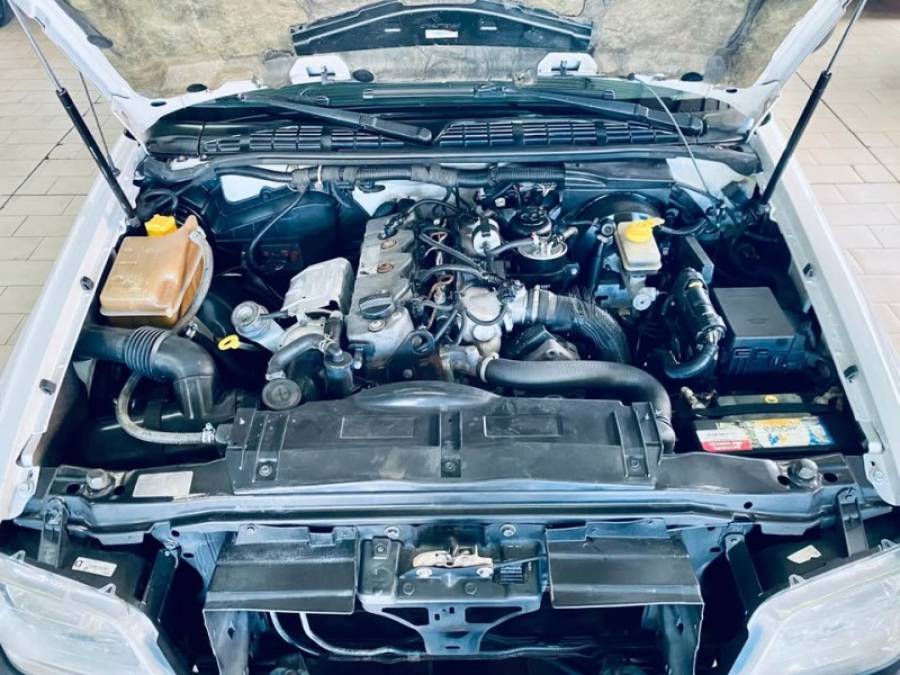 CHEVROLET - S10 - 2005/2006 - Branca - R$ 59.990,00