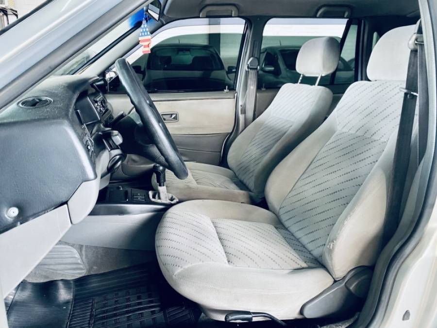 VOLKSWAGEN - SANTANA - 2003/2003 - Prata - R$ 15.990,00