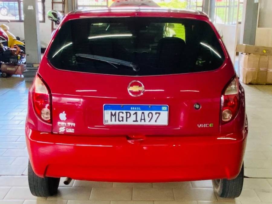 CHEVROLET - CELTA - 2009/2010 - Vermelha - R$ 19.999,00