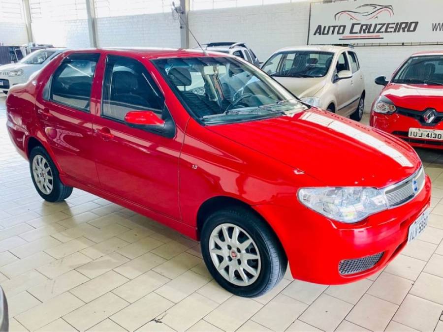 FIAT - SIENA - 2005/2005 - Vermelha - R$ 21.990,00