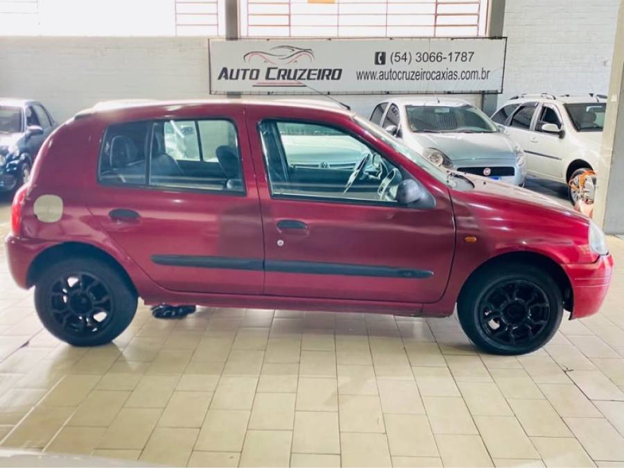 RENAULT - CLIO - 1999/2000 - Vinho - R$ 10.990,00