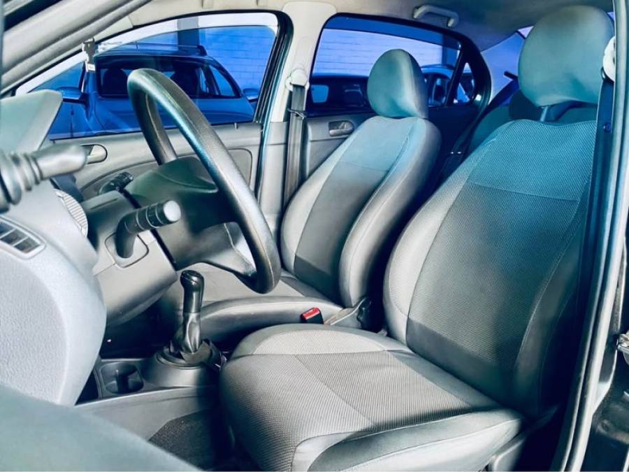 VOLKSWAGEN - VOYAGE - 2009/2009 - Preta - R$ 22.990,00