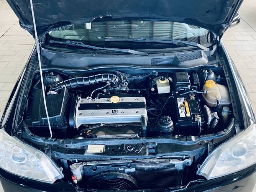 CHEVROLET - ASTRA - 2004/2005 - Preta - R$ 29.990,00